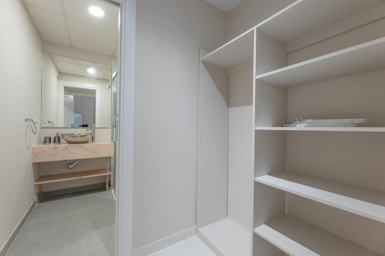 Hotel Residencia Deportiva Rozarossa Estepona Esterno foto