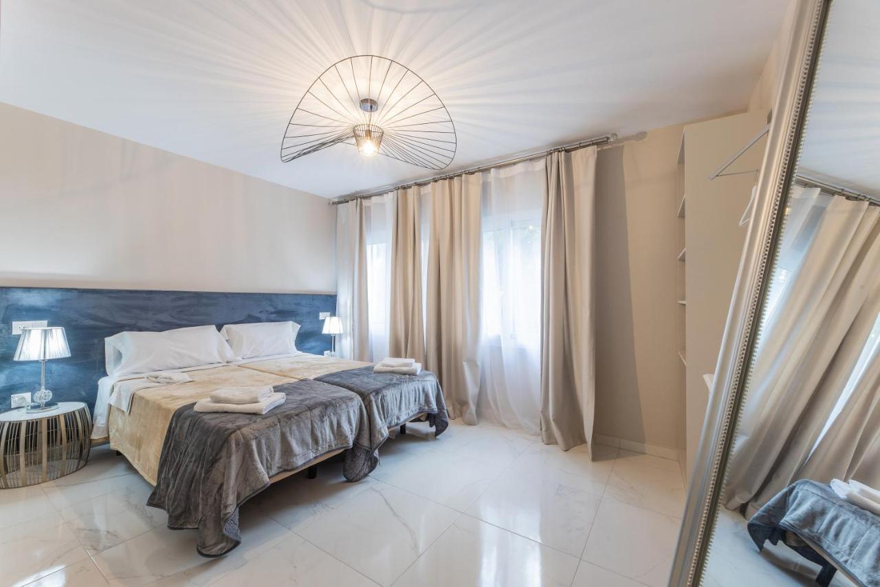 Hotel Residencia Deportiva Rozarossa Estepona Esterno foto