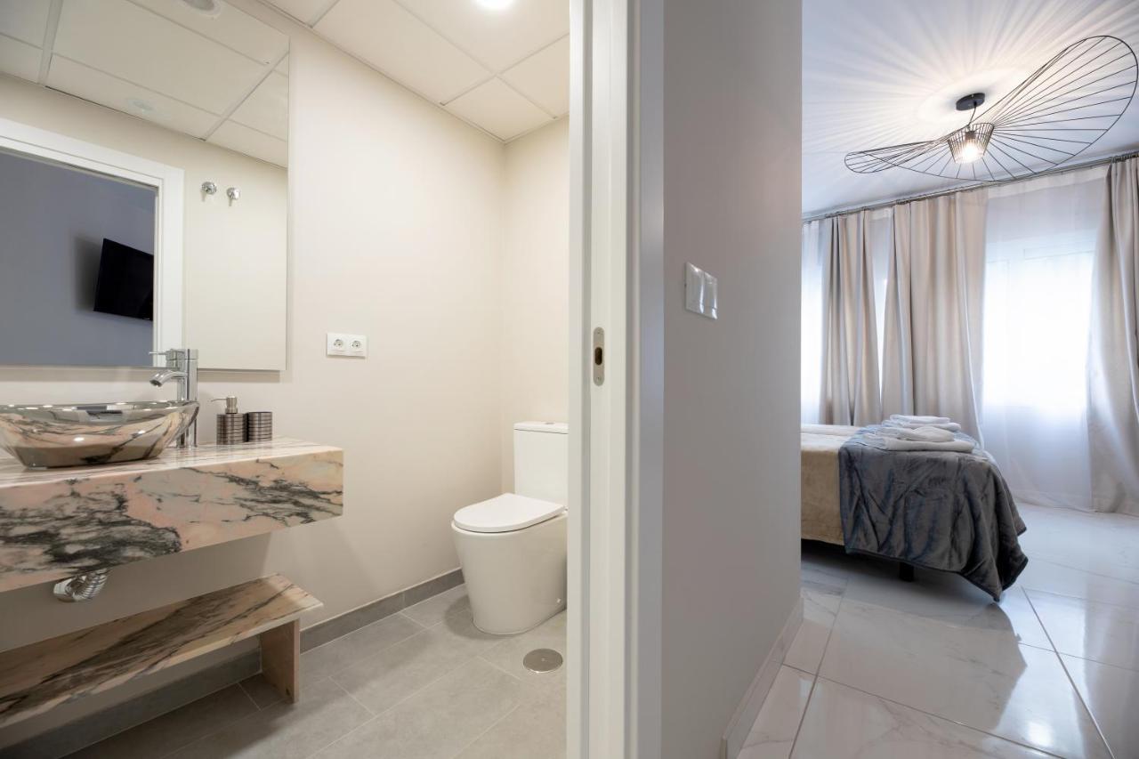 Hotel Residencia Deportiva Rozarossa Estepona Esterno foto